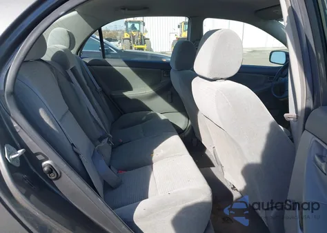 2005 Toyota Corolla Ce z USA, uszkodzony, nr VIN 2T1BR32E05C347933